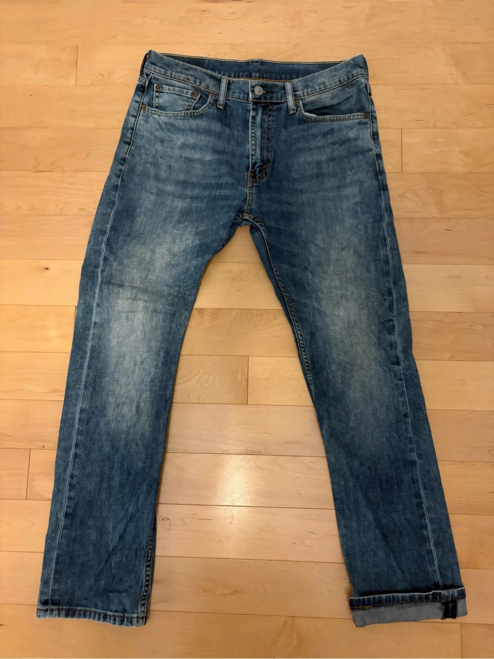 Levi’s 513 Medium Wash Denim Tag:31x30 Actual 32x28